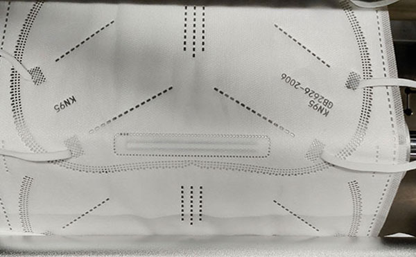 1650442430528181.jpg 頭戴式KN95口罩機(jī)1.jpg