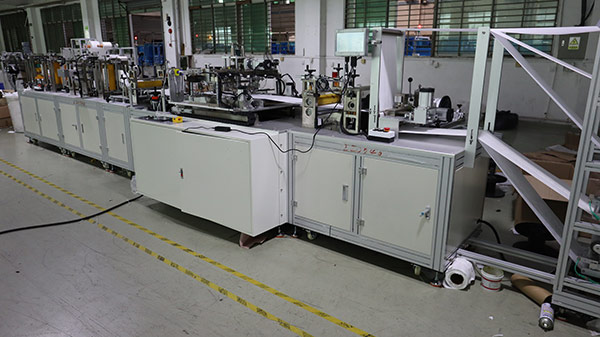 1722843250758993.jpg 口罩機(jī).jpg